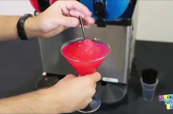 Cocktail machine is the easy choice for making fresh cocktails