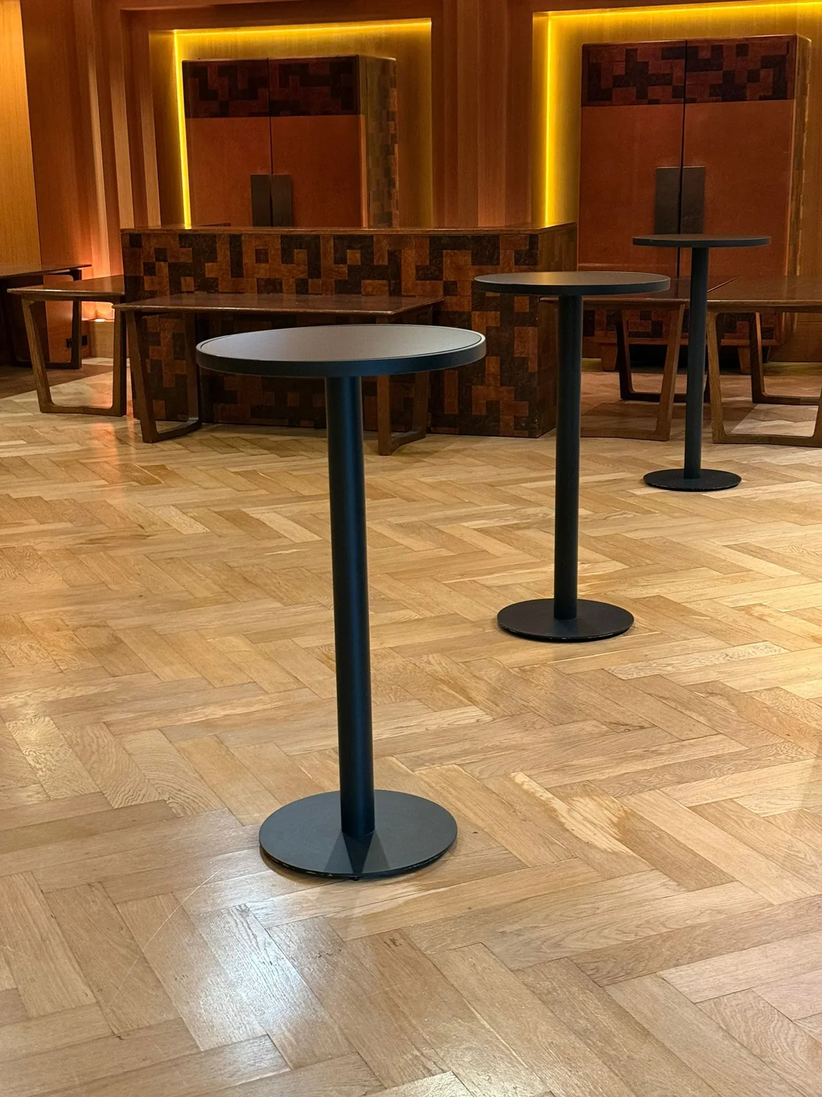 Black Atlas bar table with black round top and black metal frame