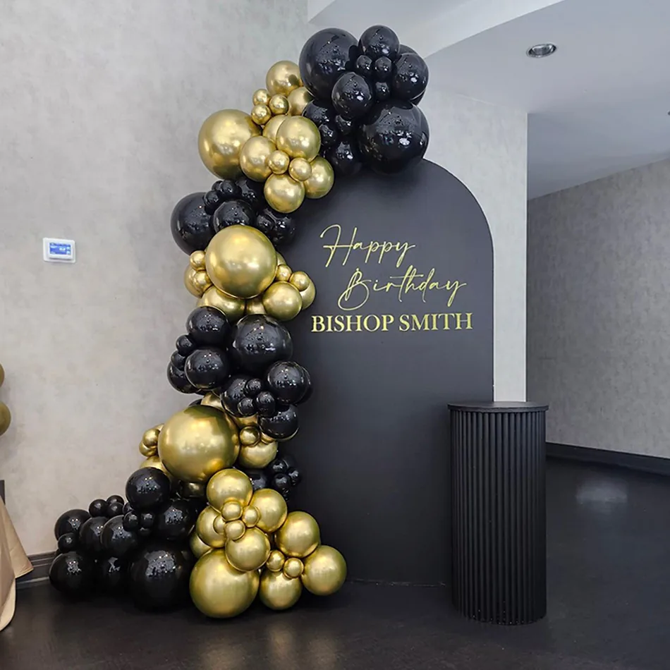 A Black and Gold balloon garland package